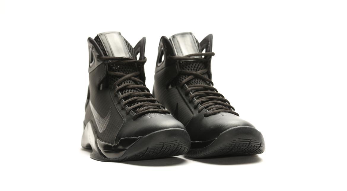 Nike hyperdunk hotsell triple black